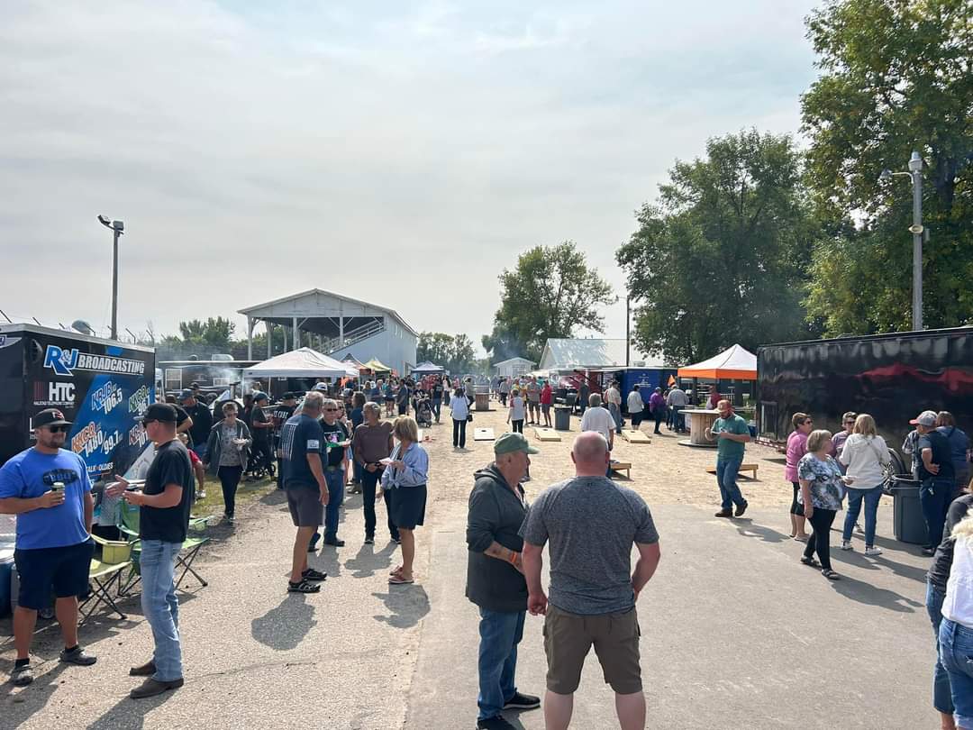 Cookoff competition crowd